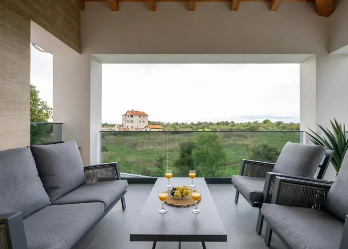 Antares By Guide Пула