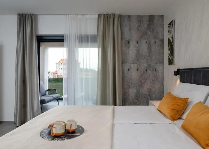 Antares By Guide Вилла Пула