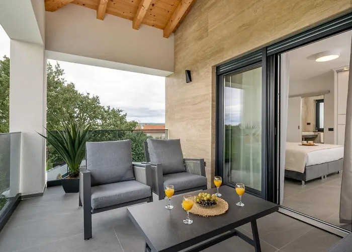 Antares By Guide Вилла