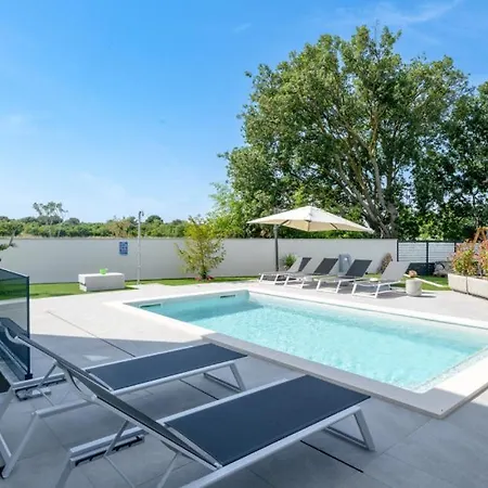 Villa Antares By Guide Štinjan