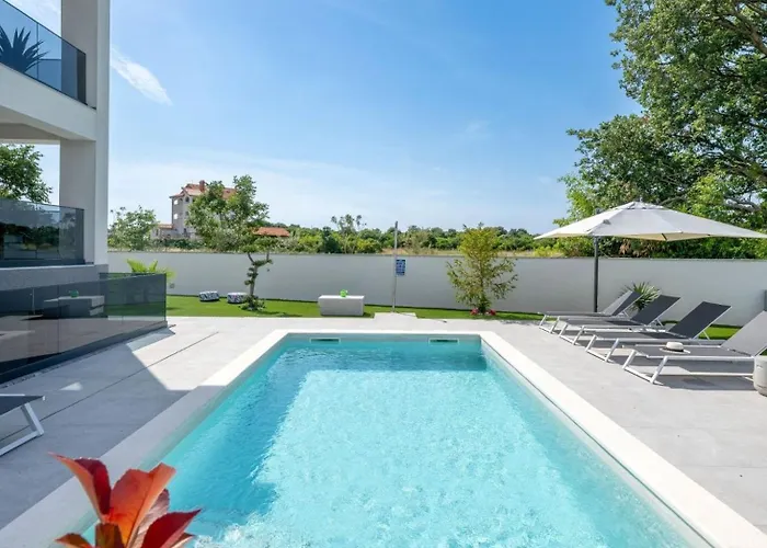 Antares By Guide * Póla